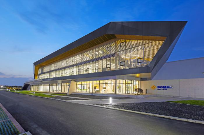 BIM建筑|宝马格常州工厂 | 工业感与现代学的设计碰撞 / VIRTUARCH 德建 BIM建筑|宝马格常州工厂 | 工业感与现代学的设计碰撞 / VIRTUARCH 德建