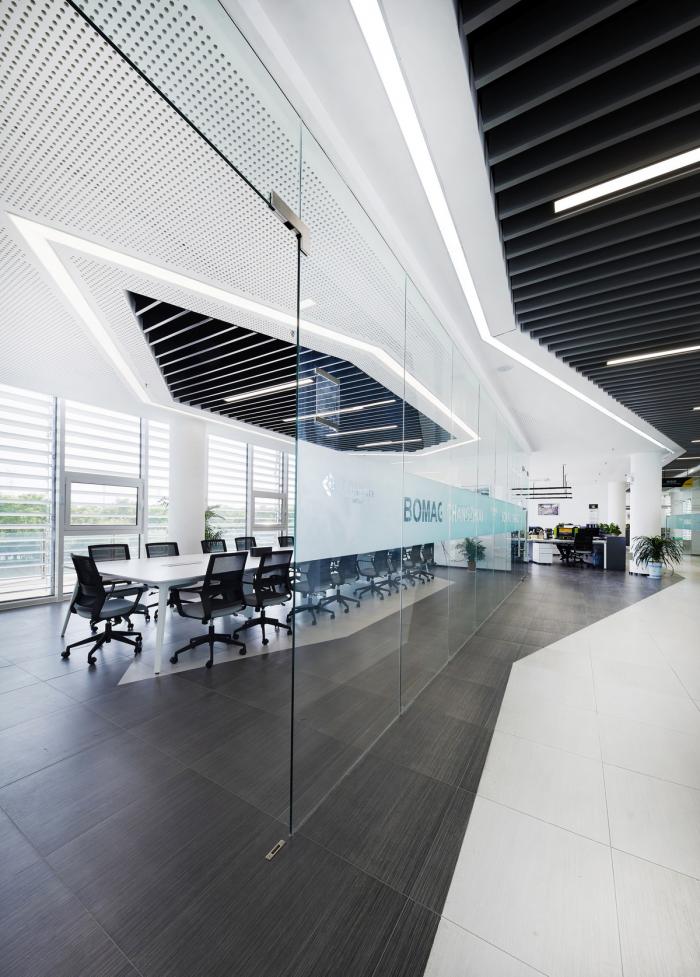 BIM建筑|宝马格常州工厂 | 工业感与现代学的设计碰撞 / VIRTUARCH 德建 BIM建筑|宝马格常州工厂 | 工业感与现代学的设计碰撞 / VIRTUARCH 德建