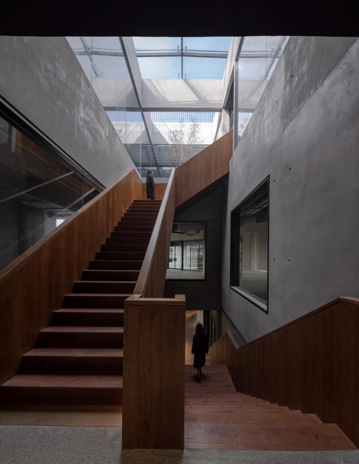 BIM建筑|光影舞动,野蛮生长——FOR天物空间 / 本哲建筑 BIM建筑|光影舞动,野蛮生长——FOR天物空间 / 本哲建筑