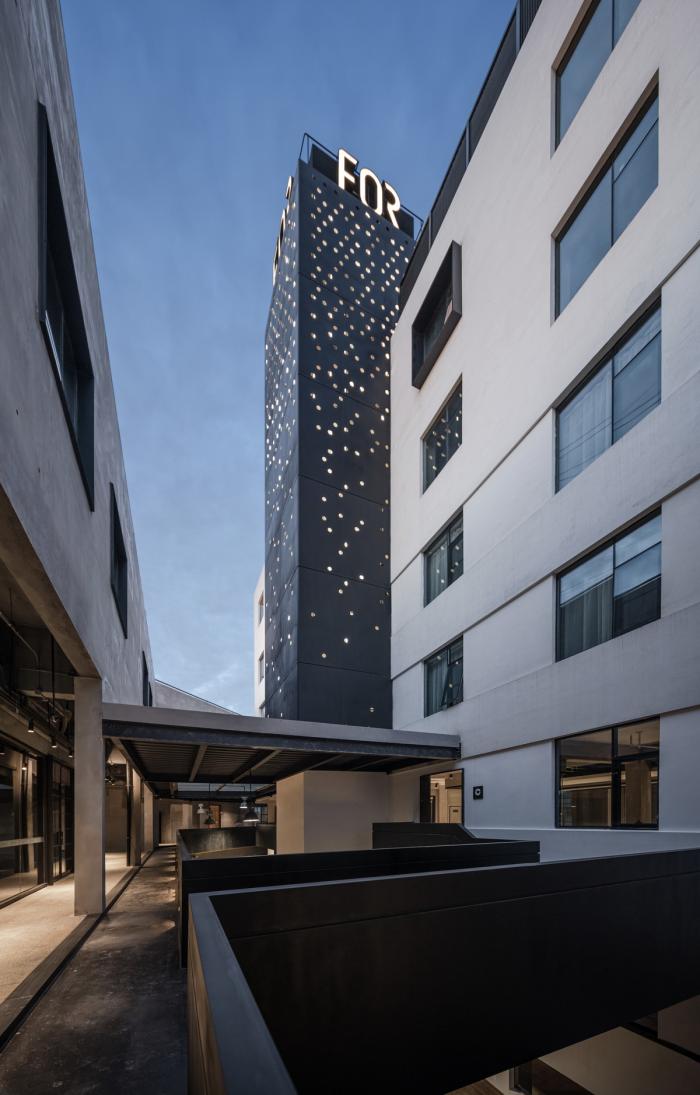 BIM建筑|光影舞动,野蛮生长——FOR天物空间 / 本哲建筑 BIM建筑|光影舞动,野蛮生长——FOR天物空间 / 本哲建筑