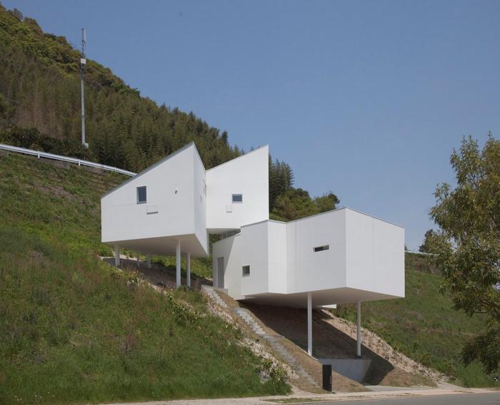 BIM建筑|斜坡上的住宅:8008 BIM建筑|斜坡上的住宅:8008