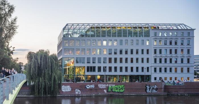 BIM建筑|半透明,半自然:弗罗茨瓦夫设计中心“Concordia” / MVRDV BIM建筑|半透明,半自然:弗罗茨瓦夫设计中心“Concordia” / MVRDV