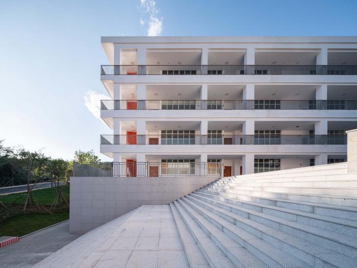 BIM建筑|立体“院落”空间:云南师范大学实验中学 / 清华大学建筑设计院 + 清华大学建筑学院 BIM建筑|立体“院落”空间:云南师范大学实验中学 / 清华大学建筑设计院 + 清华大学建筑学院