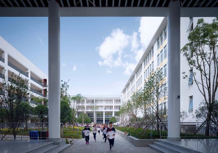 BIM建筑|立体“院落”空间:云南师范大学实验中学 / 清华大学建筑设计院 + 清华大学建筑学院 BIM建筑|立体“院落”空间:云南师范大学实验中学 / 清华大学建筑设计院 + 清华大学建筑学院