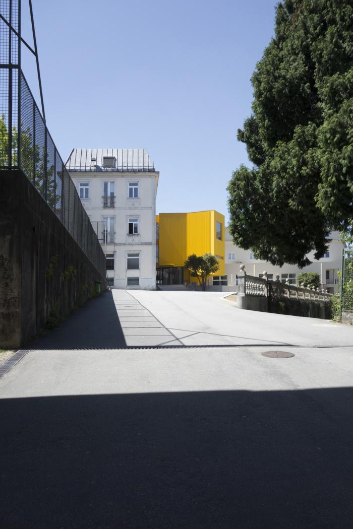 BIM建筑|单调色中的一道亮丽风景:ARTAVE/CCM 音乐学院加建 BIM建筑|单调色中的一道亮丽风景:ARTAVE/CCM 音乐学院加建