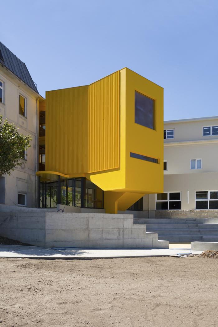 BIM建筑|单调色中的一道亮丽风景:ARTAVE/CCM 音乐学院加建 BIM建筑|单调色中的一道亮丽风景:ARTAVE/CCM 音乐学院加建