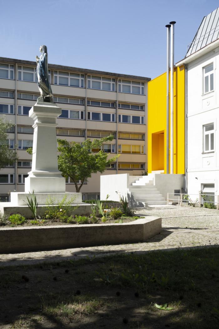 BIM建筑|单调色中的一道亮丽风景:ARTAVE/CCM 音乐学院加建 BIM建筑|单调色中的一道亮丽风景:ARTAVE/CCM 音乐学院加建