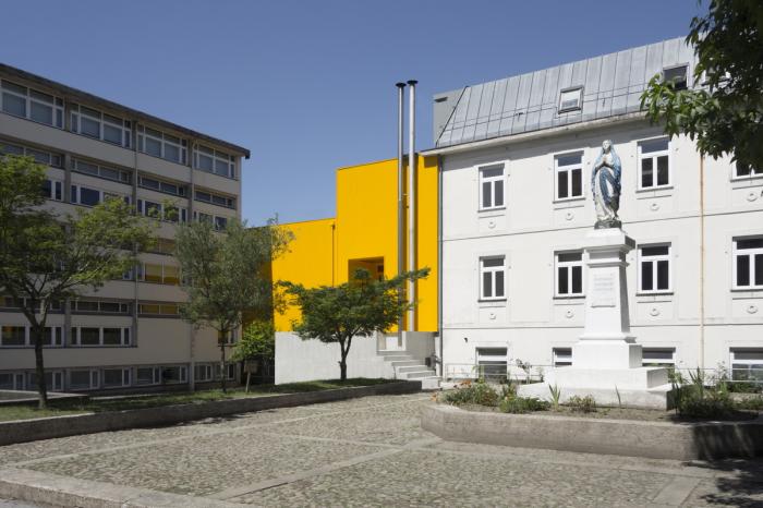 BIM建筑|单调色中的一道亮丽风景:ARTAVE/CCM 音乐学院加建 BIM建筑|单调色中的一道亮丽风景:ARTAVE/CCM 音乐学院加建