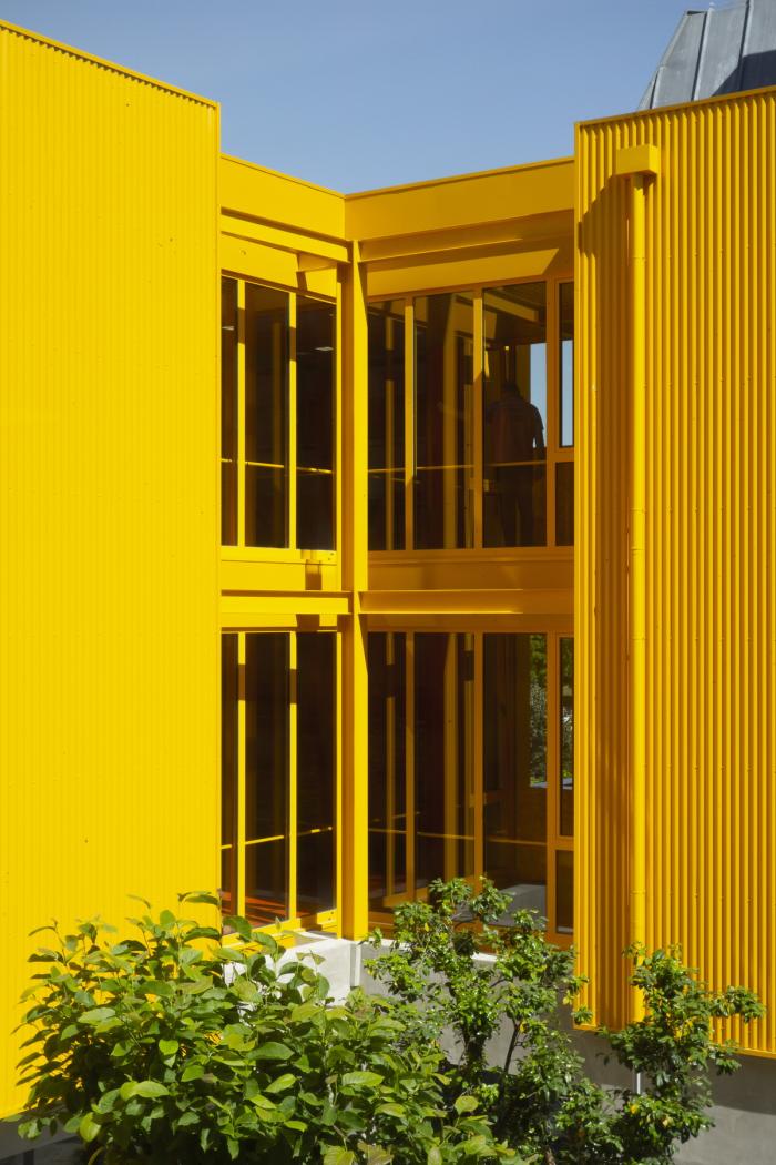 BIM建筑|单调色中的一道亮丽风景:ARTAVE/CCM 音乐学院加建 BIM建筑|单调色中的一道亮丽风景:ARTAVE/CCM 音乐学院加建