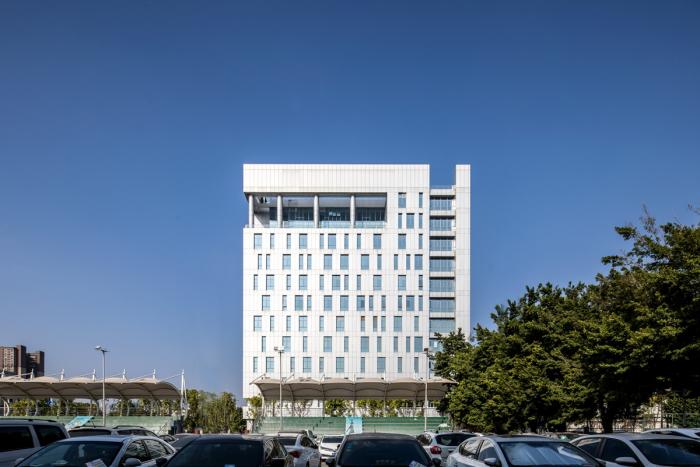 BIM建筑|人与机器共生:深圳龙华电信枢纽大厦 / 森磊国际 BIM建筑|人与机器共生:深圳龙华电信枢纽大厦 / 森磊国际