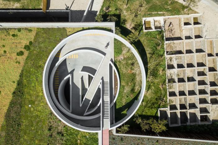 BIM建筑|旋转的地下“陀螺”:汽车公园“Caldeiroa” / Pitagoras Group BIM建筑|旋转的地下“陀螺”:汽车公园“Caldeiroa” / Pitagoras Group