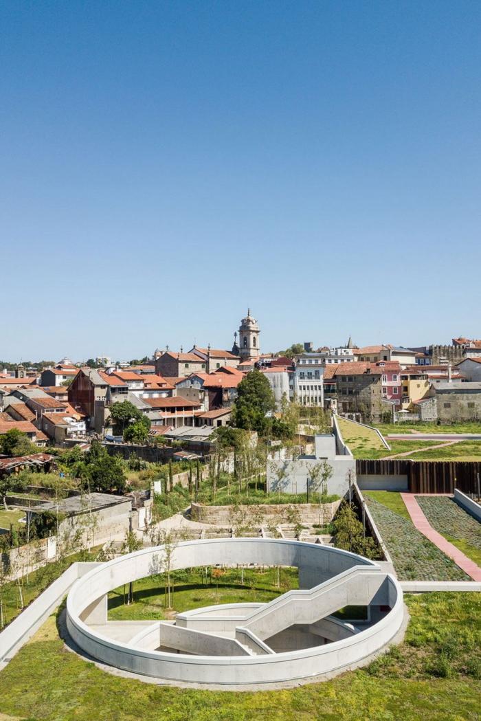 BIM建筑|旋转的地下“陀螺”:汽车公园“Caldeiroa” / Pitagoras Group BIM建筑|旋转的地下“陀螺”:汽车公园“Caldeiroa” / Pitagoras Group