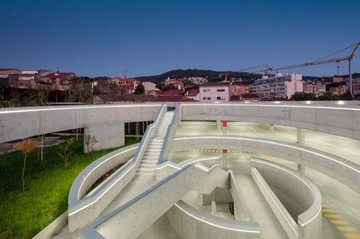 BIM建筑|旋转的地下“陀螺”:汽车公园“Caldeiroa” / Pitagoras Group BIM建筑|旋转的地下“陀螺”:汽车公园“Caldeiroa” / Pitagoras Group