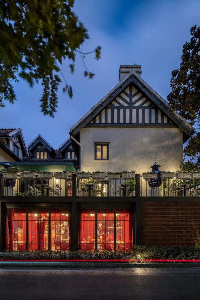 BIM建筑|上海复合体验馆 / 红山设计 BIM建筑|上海复合体验馆 / 红山设计