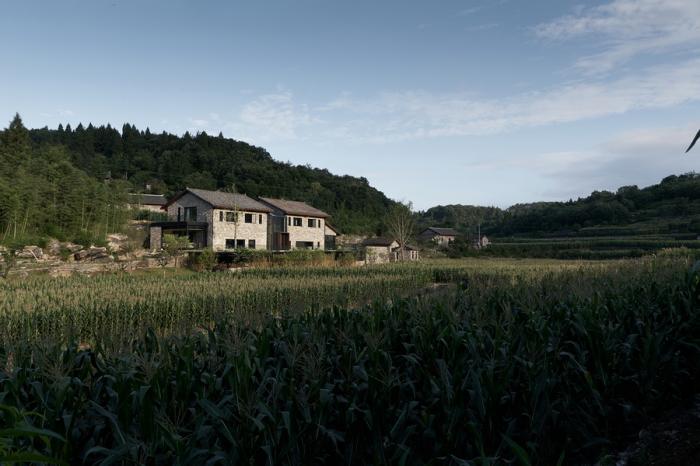 BIM建筑|南岔湾·石屋部落民宿 / 中国美术学院风景建筑设计研究总院 BIM建筑|南岔湾·石屋部落民宿 / 中国美术学院风景建筑设计研究总院