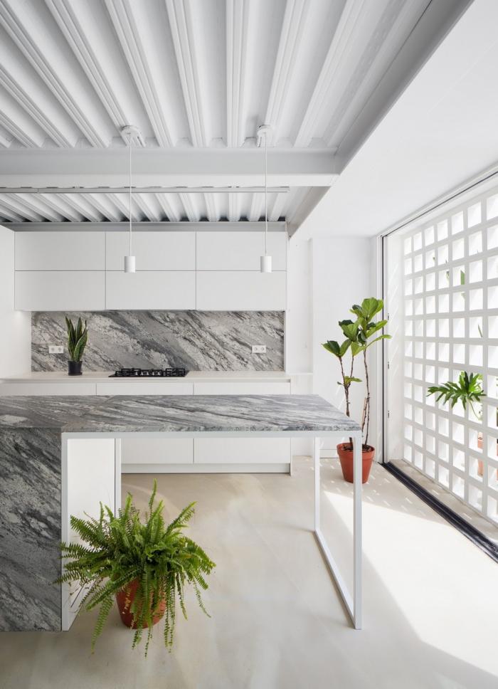 BIM建筑|巴塞罗那住宅改造,纵向贯通 / estudi08014 BIM建筑|巴塞罗那住宅改造,纵向贯通 / estudi08014