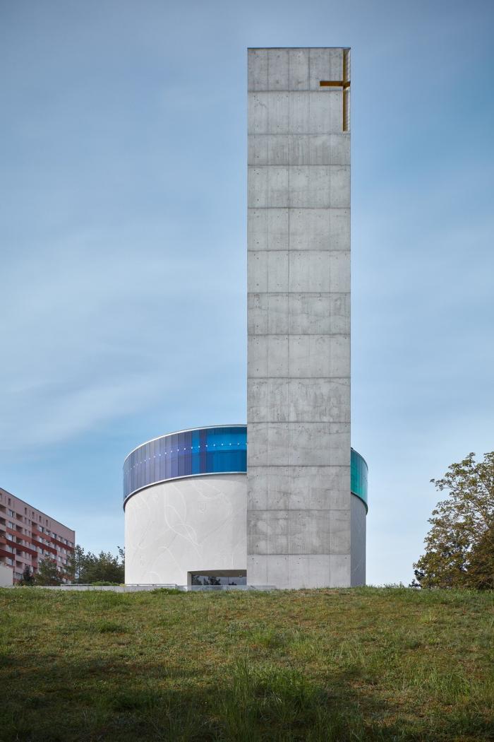 BIM建筑|上帝的触摸,捷克彩虹教堂“Beatified Restituta” / Atelier Stepan BIM建筑|上帝的触摸,捷克彩虹教堂“Beatified Restituta” / Atelier Stepan