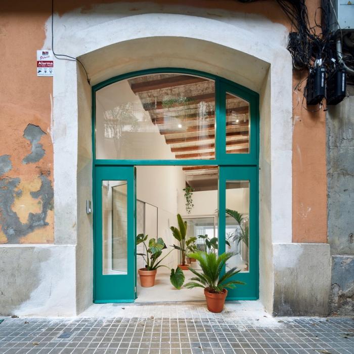 BIM建筑|巴塞罗那住宅改造,纵向贯通 / estudi08014 BIM建筑|巴塞罗那住宅改造,纵向贯通 / estudi08014