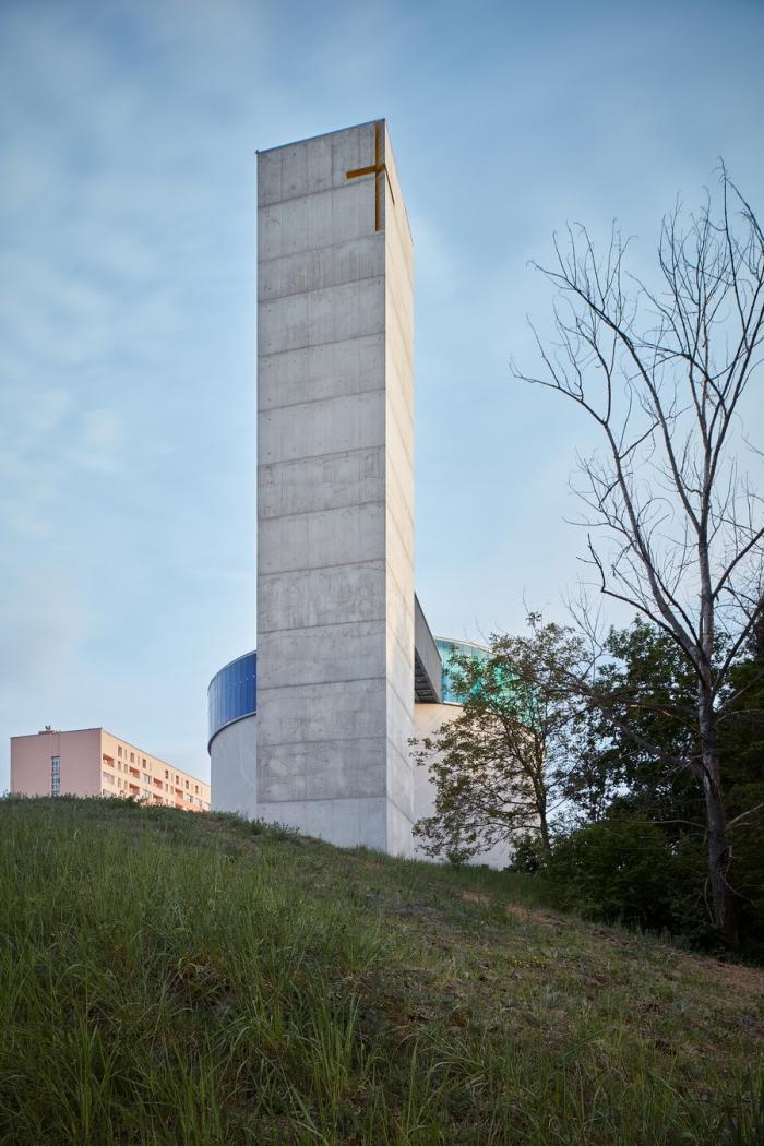 BIM建筑|上帝的触摸,捷克彩虹教堂“Beatified Restituta” / Atelier Stepan BIM建筑|上帝的触摸,捷克彩虹教堂“Beatified Restituta” / Atelier Stepan