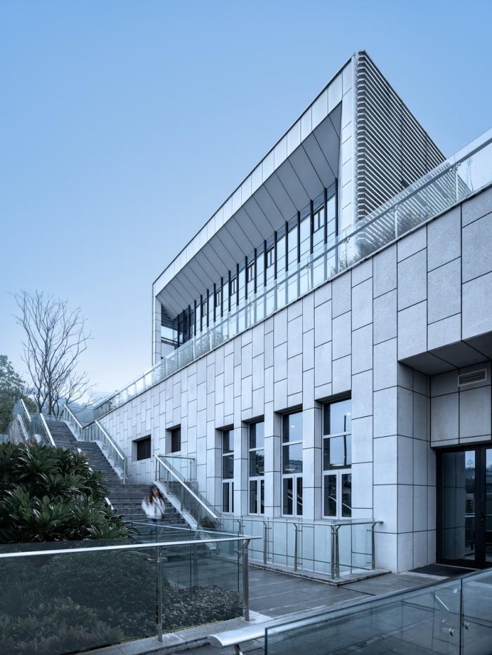 BIM建筑|版权云工作基地——国内首发国家数字音像传播服务平台 / 上海华都建筑规划设计 BIM建筑|版权云工作基地——国内首发国家数字音像传播服务平台 / 上海华都建筑规划设计