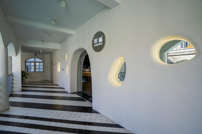 BIM建筑|梵誓珠宝上生新所店 / 平介设计 BIM建筑|梵誓珠宝上生新所店 / 平介设计