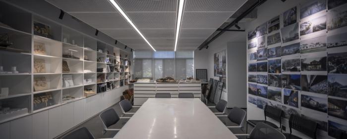 BIM建筑|生长的黑盒子:从封闭校园到开放办公 / gad · line+ studio BIM建筑|生长的黑盒子:从封闭校园到开放办公 / gad · line+ studio