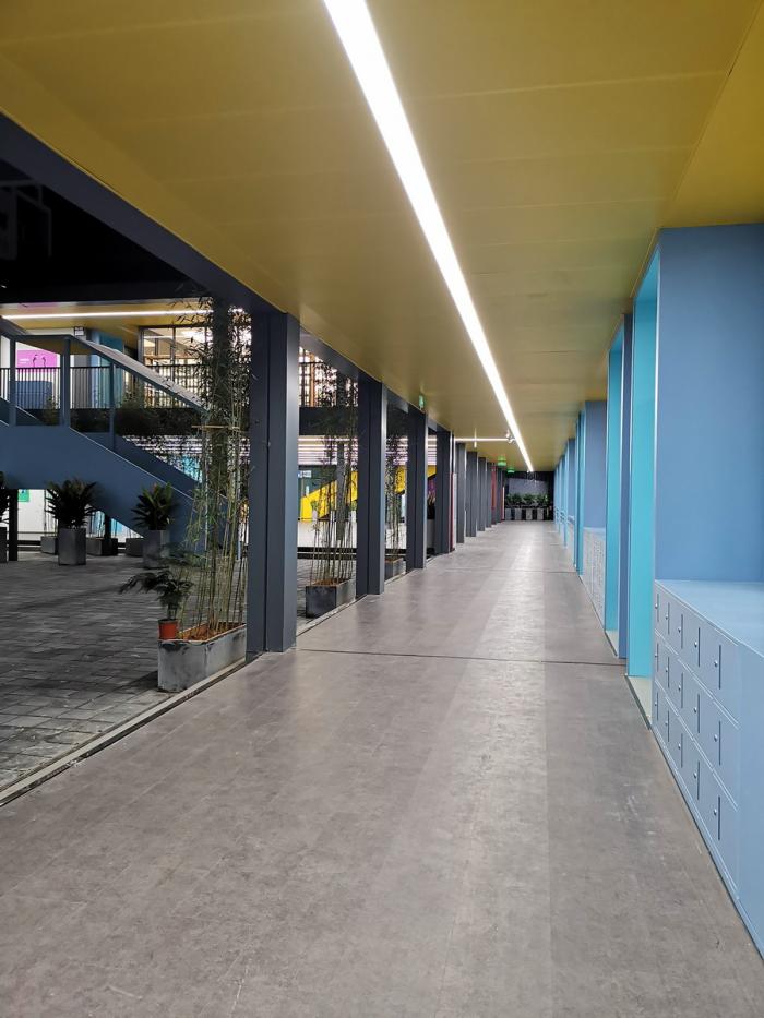 BIM建筑|深圳罗湖翠园中学东晓校区腾挪学校 / 深圳大学 何川建筑工作室 BIM建筑|深圳罗湖翠园中学东晓校区腾挪学校 / 深圳大学 何川建筑工作室