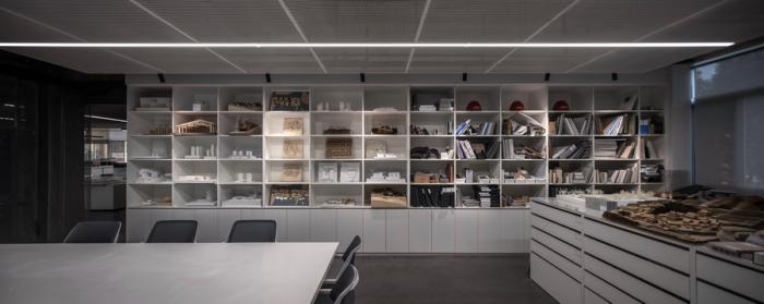 BIM建筑|生长的黑盒子:从封闭校园到开放办公 / gad · line+ studio BIM建筑|生长的黑盒子:从封闭校园到开放办公 / gad · line+ studio