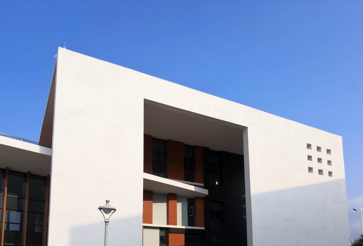 BIM建筑|广西贺州市.平桂档案馆——简洁至上 / 广西中盛建筑设计有限公司 BIM建筑|广西贺州市.平桂档案馆——简洁至上 / 广西中盛建筑设计有限公司