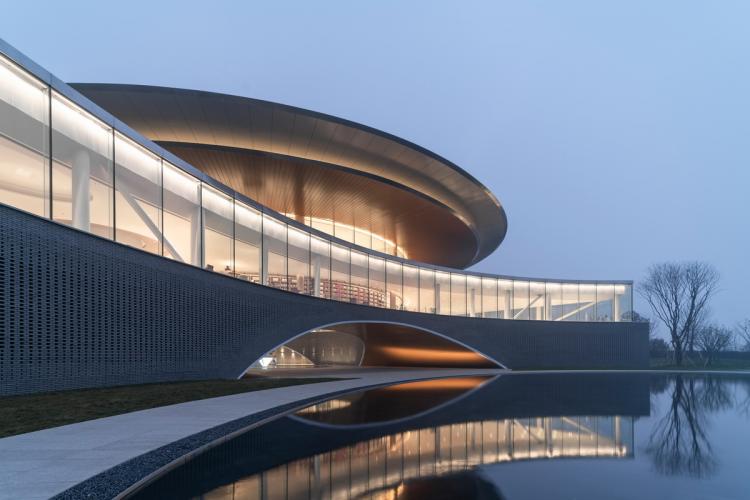 BIM建筑|建业·蓝海郑风酒店综合体 / 上海日清建筑设计 BIM建筑|建业·蓝海郑风酒店综合体 / 上海日清建筑设计