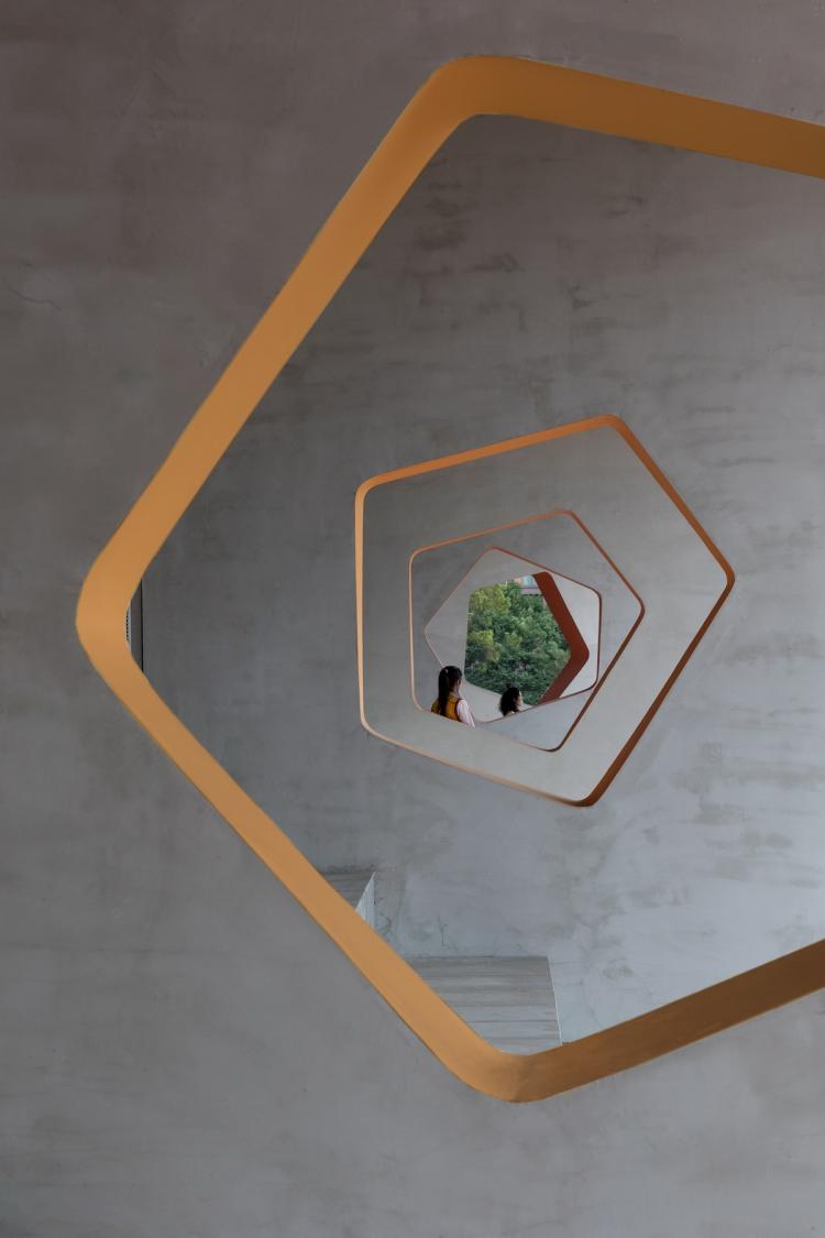 BIM建筑|秩序的启迪——上海市高安路第一小学华展校区 / 山水秀建筑事务所 BIM建筑|秩序的启迪——上海市高安路第一小学华展校区 / 山水秀建筑事务所