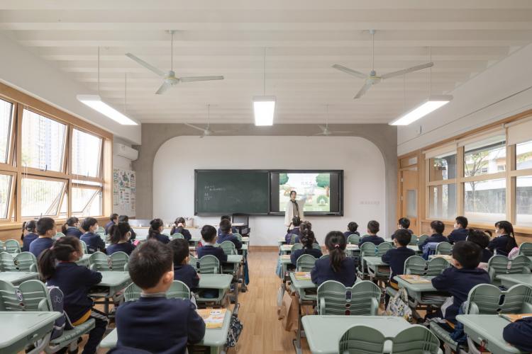BIM建筑|秩序的启迪——上海市高安路第一小学华展校区 / 山水秀建筑事务所 BIM建筑|秩序的启迪——上海市高安路第一小学华展校区 / 山水秀建筑事务所