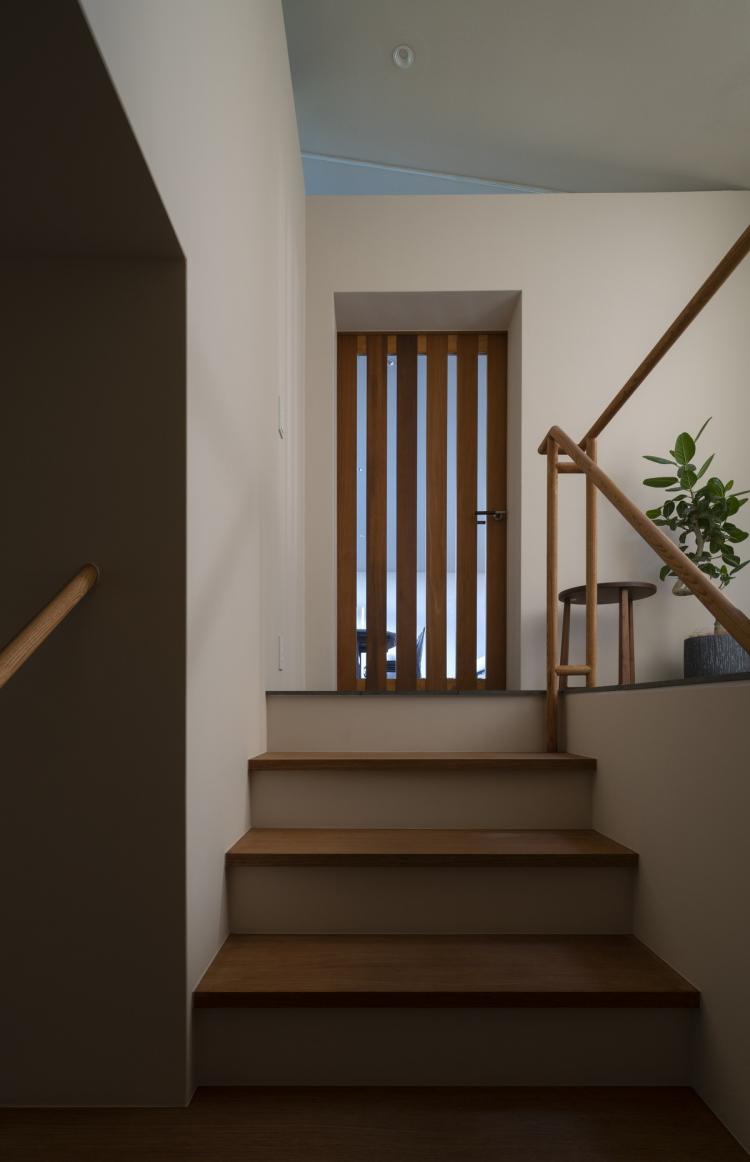 BIM建筑|东京天空洞穴住宅:静谧的自然居所 / IKAWAYA Architects BIM建筑|东京天空洞穴住宅:静谧的自然居所 / IKAWAYA Architects