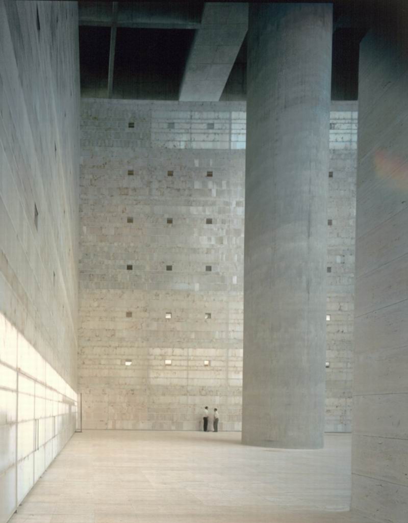 BIM建筑|经典项目:光与混凝土的故事 | 格拉纳达储蓄银行总部 BIM建筑|经典项目:光与混凝土的故事 | 格拉纳达储蓄银行总部