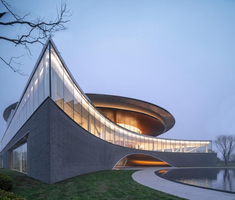 BIM建筑|建业·蓝海郑风酒店综合体 / 上海日清建筑设计 BIM建筑|建业·蓝海郑风酒店综合体 / 上海日清建筑设计