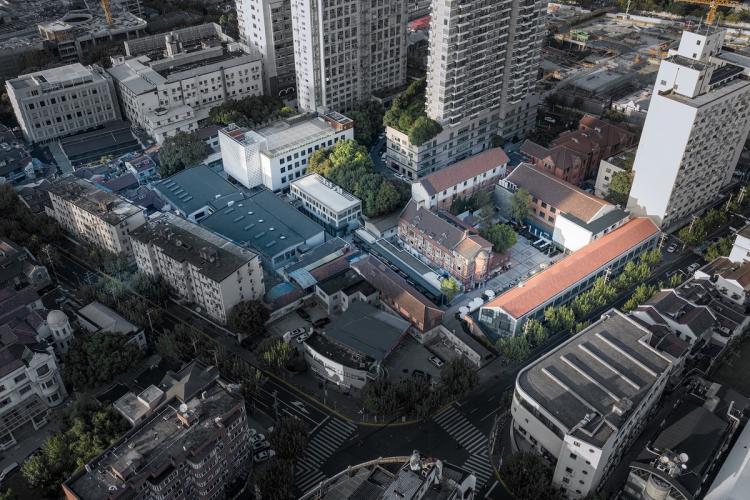 BIM建筑|陕康里:老上海风情创意街区 / COLORFULL 昱景设计 BIM建筑|陕康里:老上海风情创意街区 / COLORFULL 昱景设计