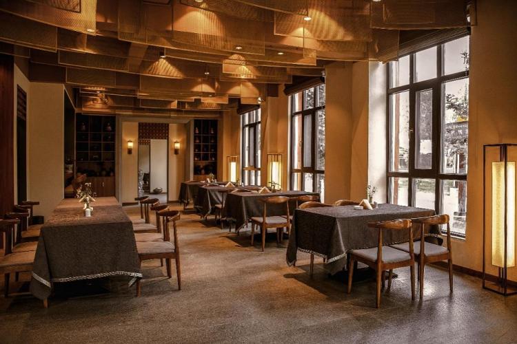 BIM建筑|喀拉卡尔藏族美食文化中心,香格里拉 / 平介设计 BIM建筑|喀拉卡尔藏族美食文化中心,香格里拉 / 平介设计