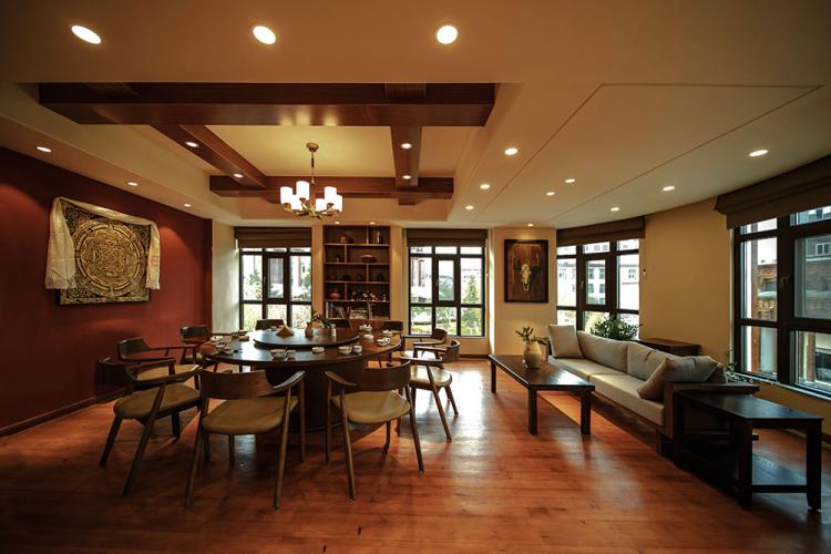 BIM建筑|喀拉卡尔藏族美食文化中心,香格里拉 / 平介设计 BIM建筑|喀拉卡尔藏族美食文化中心,香格里拉 / 平介设计