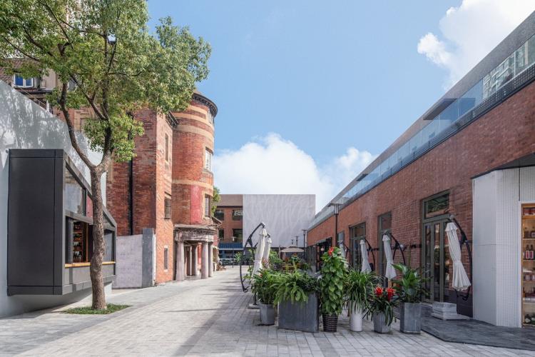 BIM建筑|陕康里:老上海风情创意街区 / COLORFULL 昱景设计 BIM建筑|陕康里:老上海风情创意街区 / COLORFULL 昱景设计
