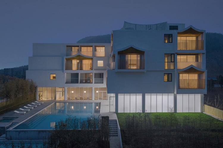 BIM建筑|天空之院酒店 / 十域建筑 建筑鉴赏 第2张-BIM建筑网 BIM建筑|天空之院酒店 / 十域建筑 建筑鉴赏 第2张