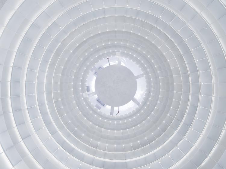 BIM建筑|南京园博园先锋筒仓书店 / 中国建筑设计研究院 建筑鉴赏 第4张-BIM建筑网 BIM建筑|南京园博园先锋筒仓书店 / 中国建筑设计研究院 建筑鉴赏 第4张