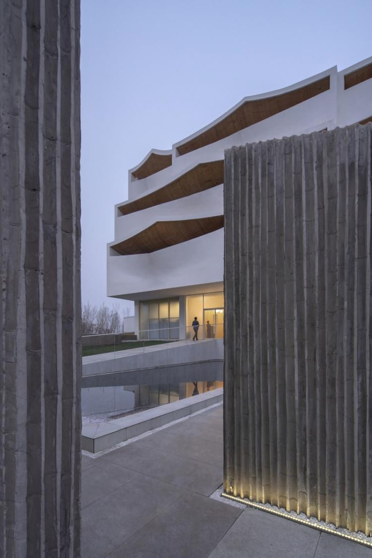 BIM建筑|天空之院酒店 / 十域建筑 建筑鉴赏 第16张-BIM建筑网 BIM建筑|天空之院酒店 / 十域建筑 建筑鉴赏 第16张