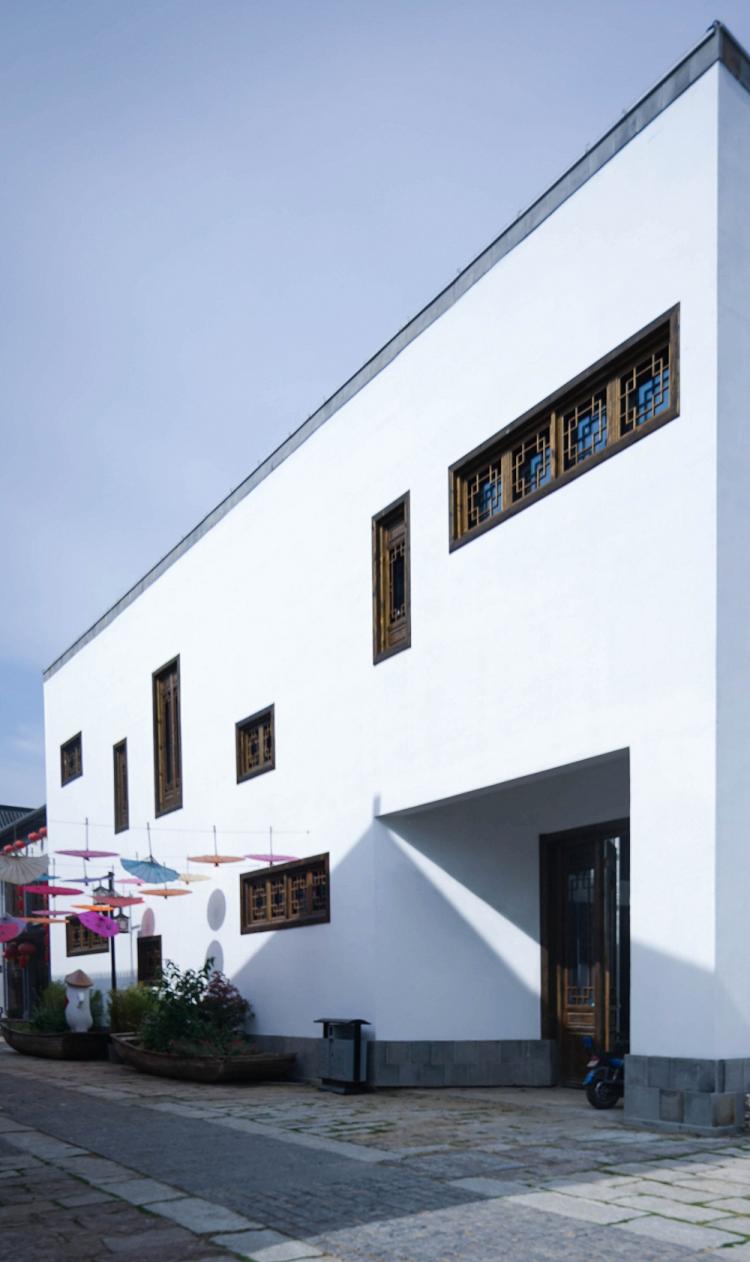 BIM建筑|一次关于“嚮往”的乡建实验:江苏淮安蒋坝银杏广场 / 柏涛设计 建筑鉴赏 第13张-BIM建筑网 BIM建筑|一次关于“嚮往”的乡建实验:江苏淮安蒋坝银杏广场 / 柏涛设计 建筑鉴赏 第13张