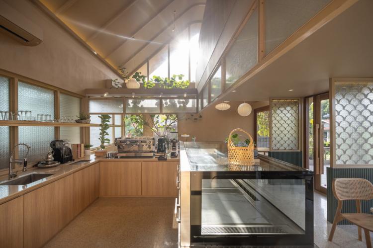 BIM建筑|阿瑜陀耶特瓦咖啡馆 / BodinChapa Architects 建筑鉴赏 第5张-BIM建筑网 BIM建筑|阿瑜陀耶特瓦咖啡馆 / BodinChapa Architects 建筑鉴赏 第5张