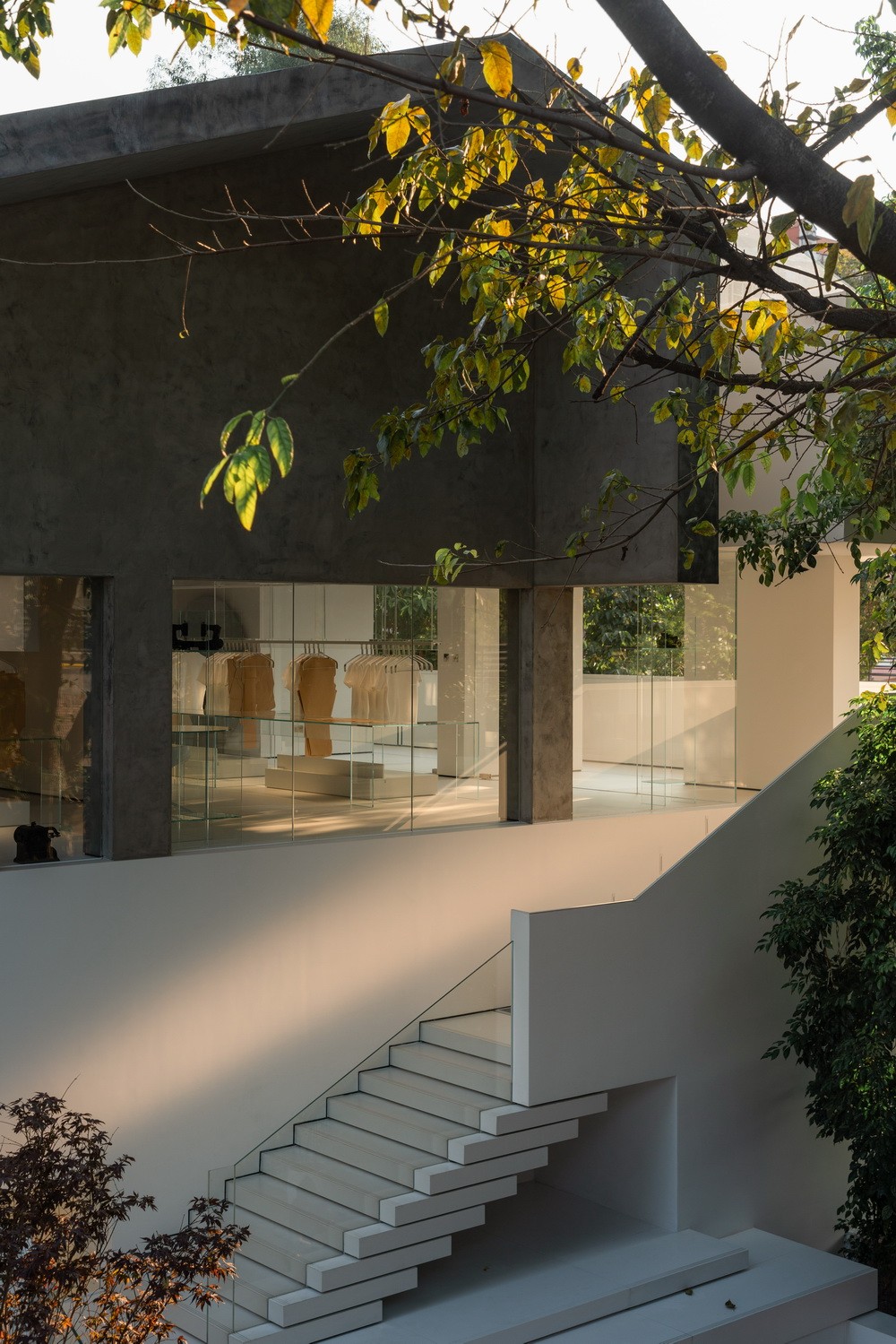 BIM建筑|白 · ZS Lab/东仓建设· 余霖 BIM建筑|白 · ZS Lab/东仓建设· 余霖