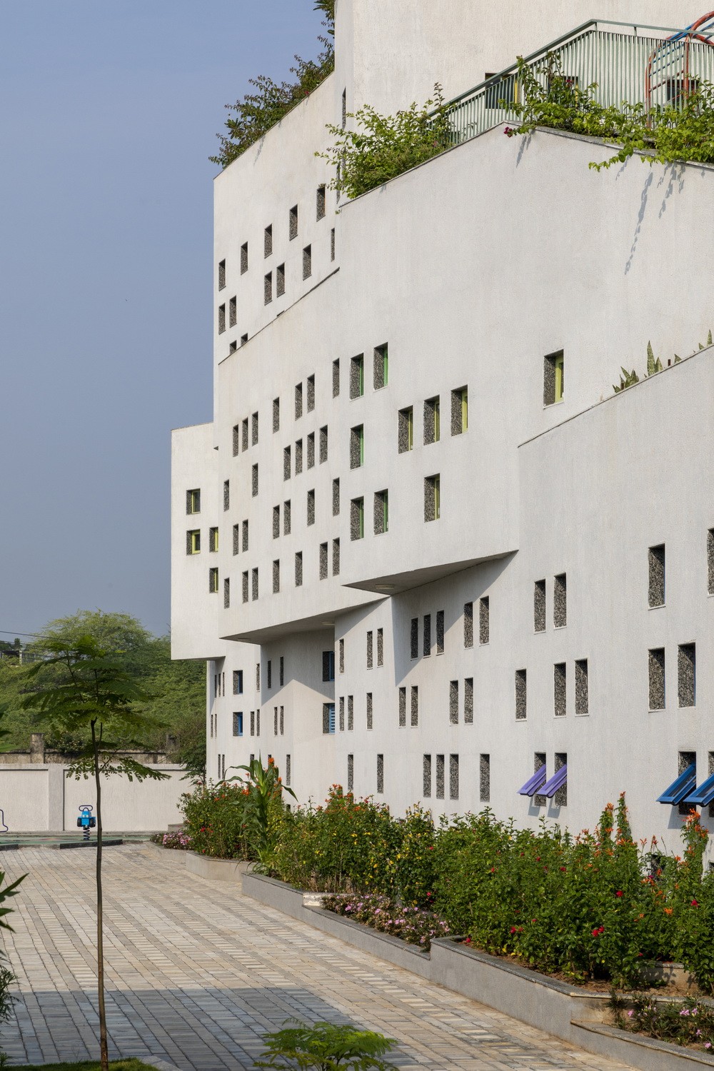 BIM建筑|灵感来源于动画片里的三角奶酪!/SferaBlu Architects BIM建筑|灵感来源于动画片里的三角奶酪!/SferaBlu Architects