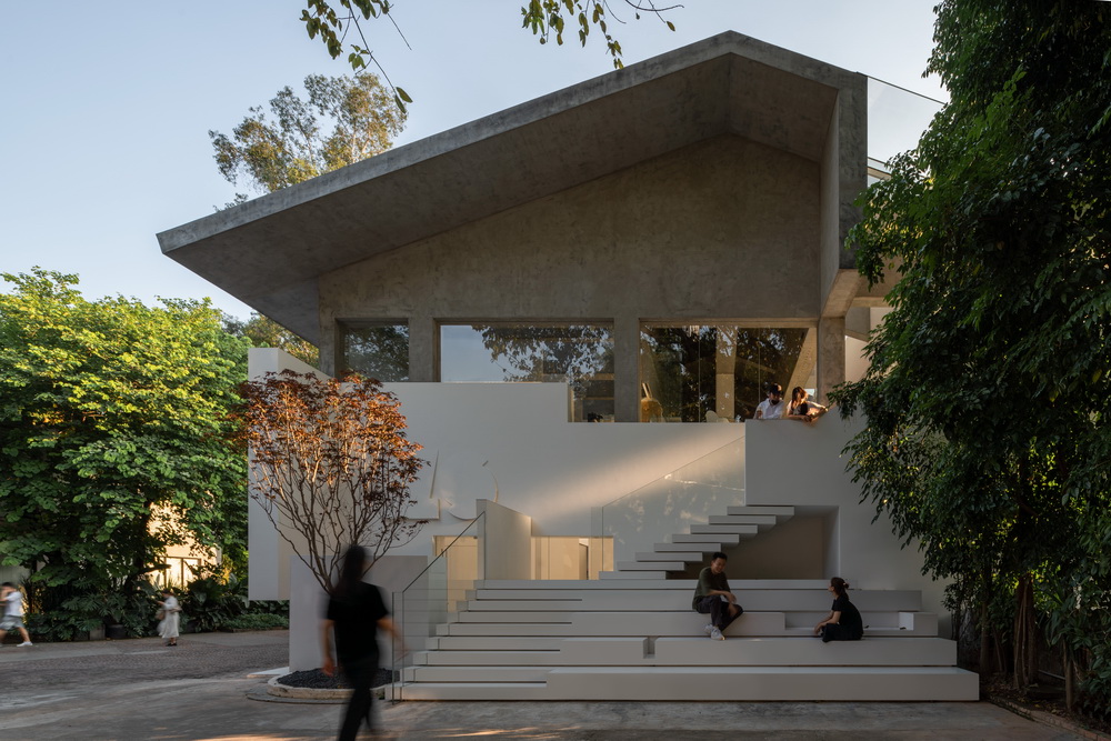 BIM建筑|白 · ZS Lab/东仓建设· 余霖 BIM建筑|白 · ZS Lab/东仓建设· 余霖