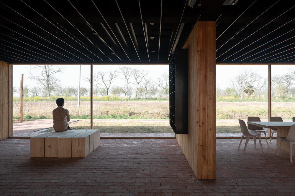 BIM建筑|树林里的图书室:自然向建筑的转译/空间里 BIM建筑|树林里的图书室:自然向建筑的转译/空间里