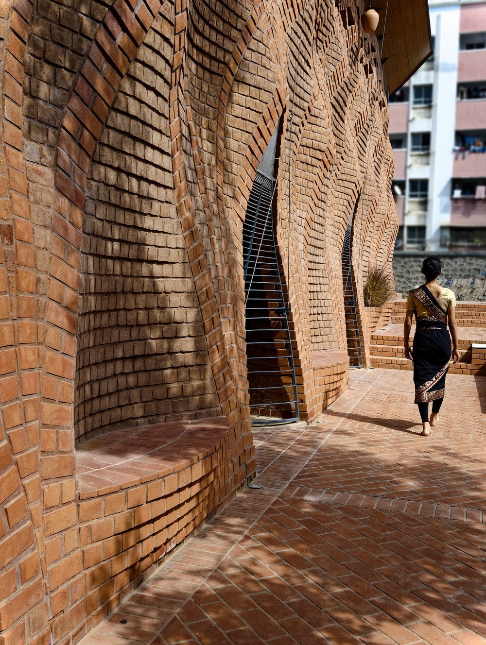 BIM建筑|钢筋水泥中的红色绿洲/PMA madhushala BIM建筑|钢筋水泥中的红色绿洲/PMA madhushala