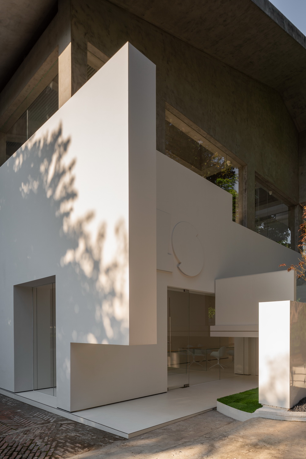 BIM建筑|白 · ZS Lab/东仓建设· 余霖 BIM建筑|白 · ZS Lab/东仓建设· 余霖